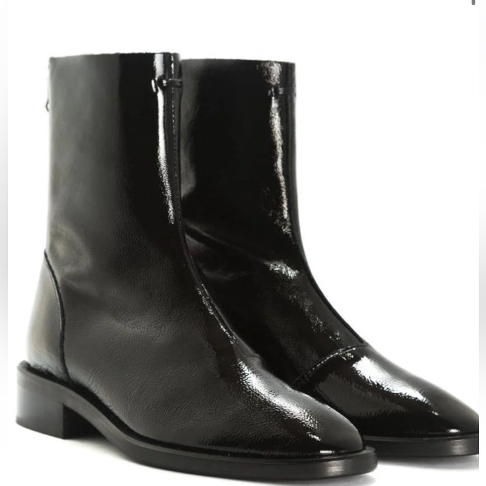 Dark green genuine leather booties worn once